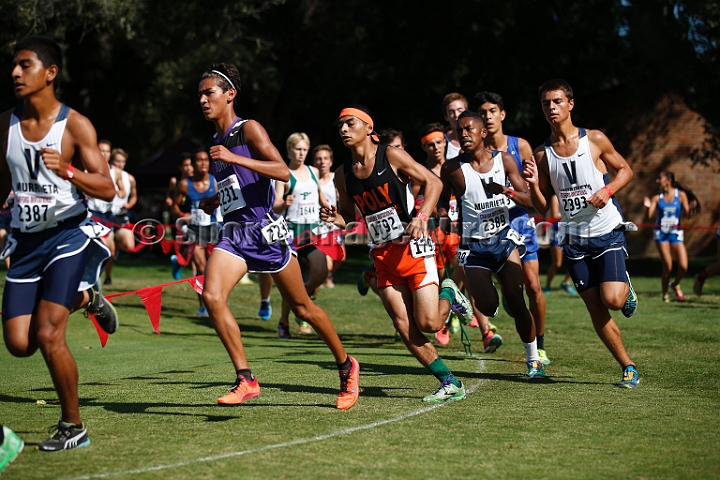 2014StanfordD1Boys-038.JPG - D1 boys race at the Stanford Invitational, September 27, Stanford Golf Course, Stanford, California.